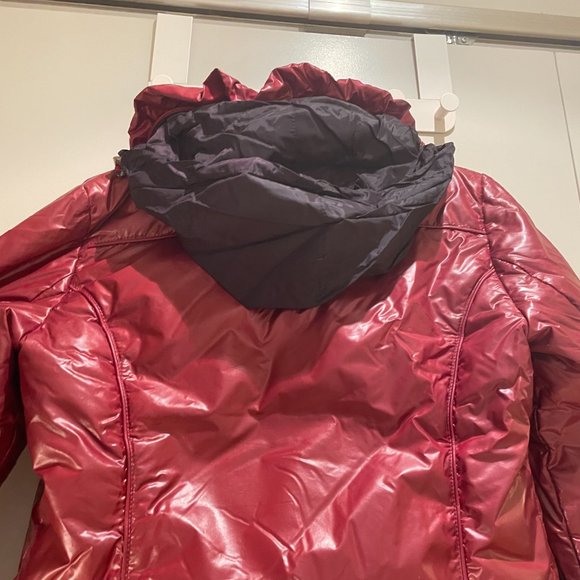 Post Card Puffer Coat - Picture 11 of 16